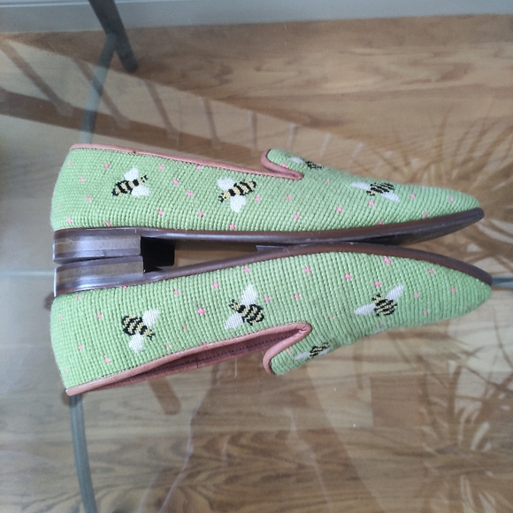 BYPAIGE Needlepoint Bumblebees on Lime loafer Flat 11.5 - Picture 5 of 10